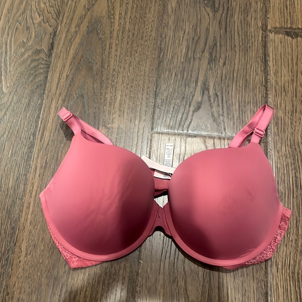 Victoria’s Secret Size 36 DD Bra